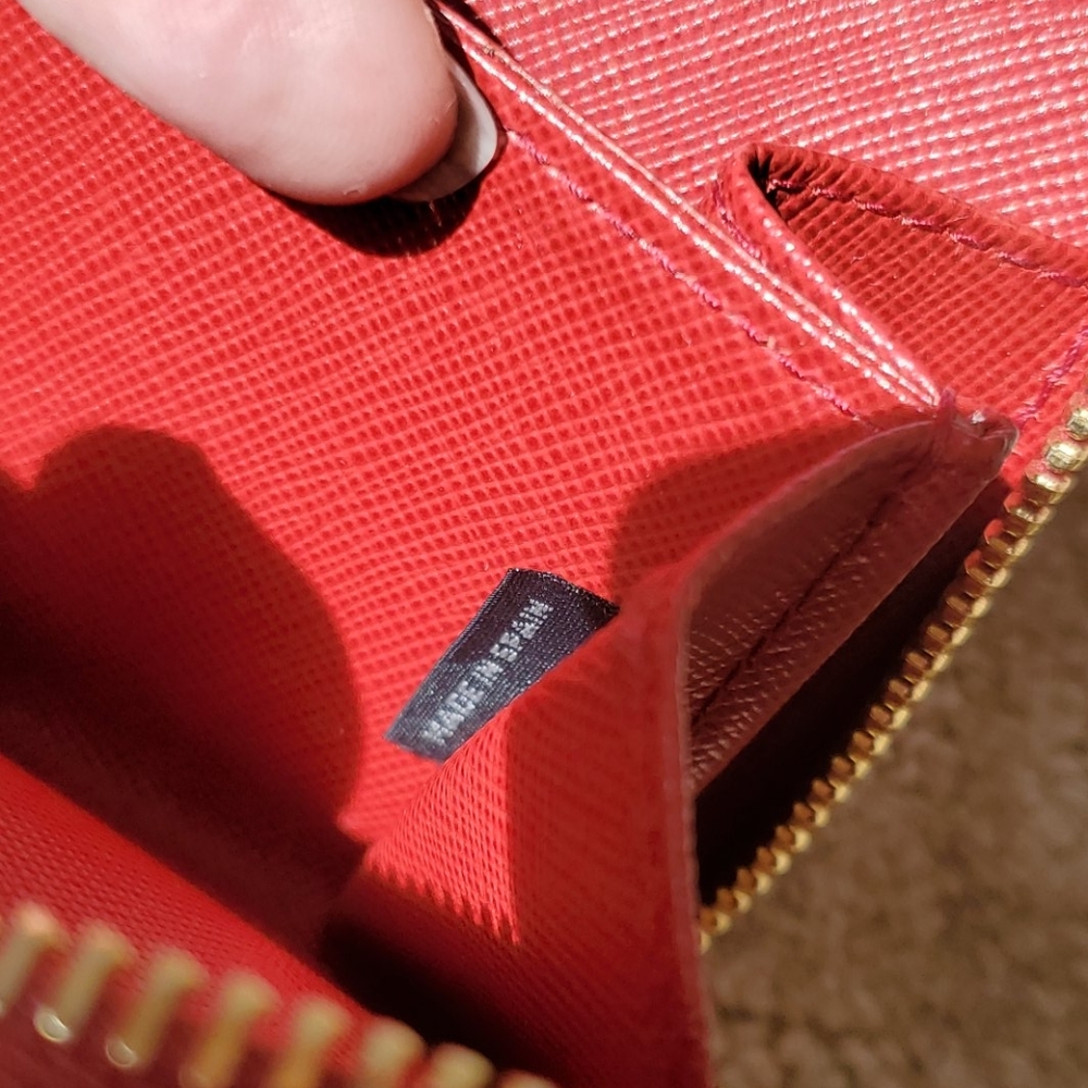 PRADA coin purse - Picture 13 of 16